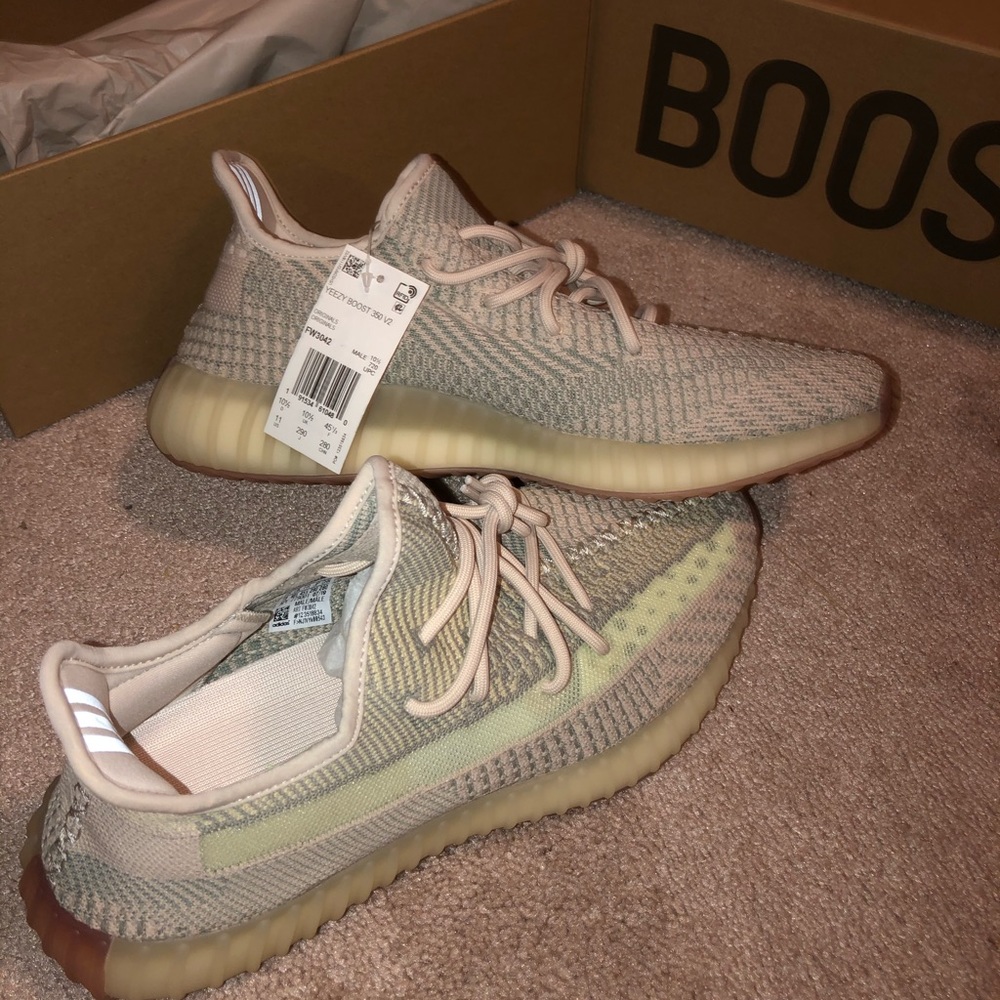 Yeezy Boost 350 V2 Citrin non reflective - Picture 3 of 3
